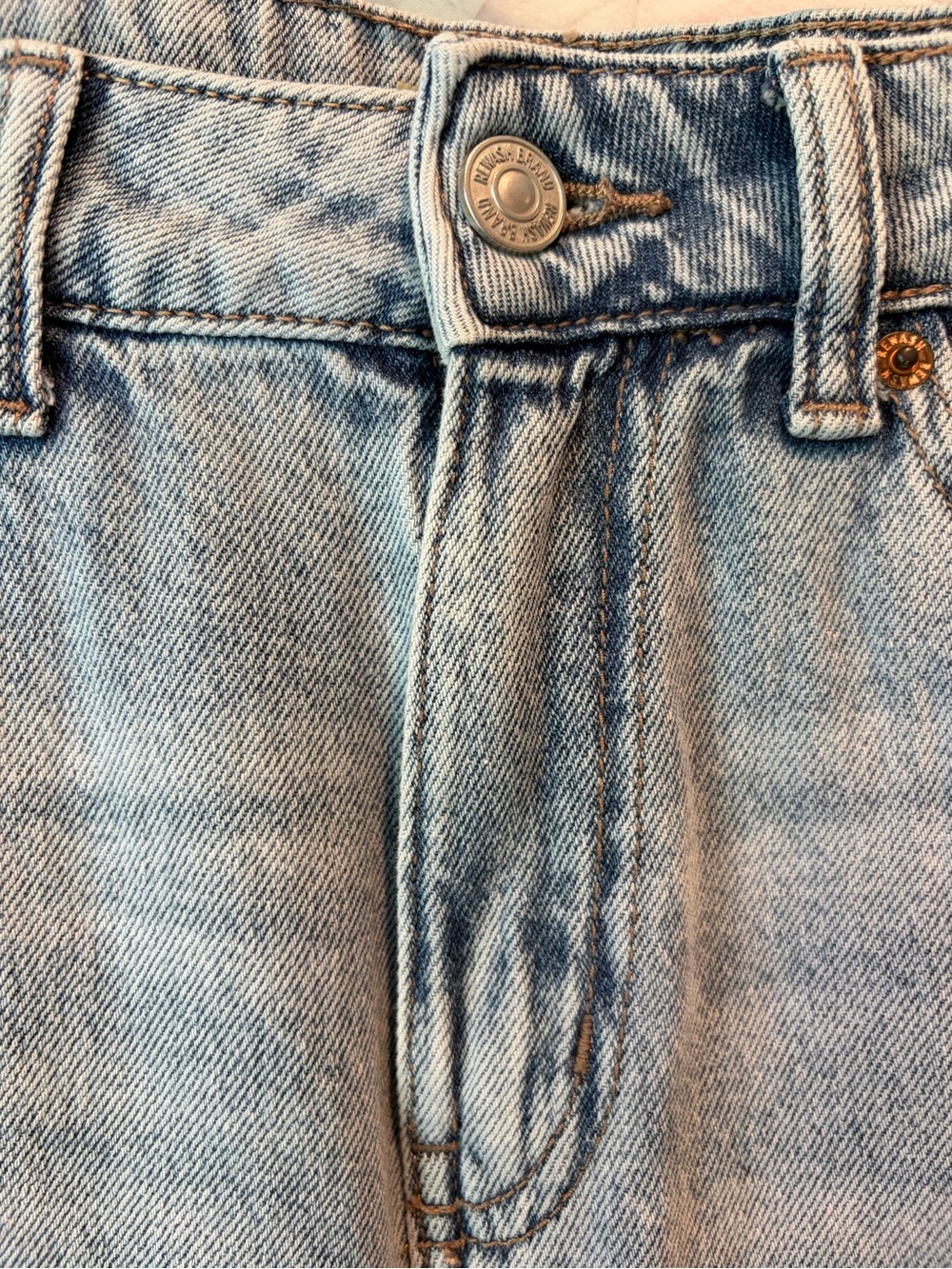 REWASH High-Rise Light Wash Wide-Leg Jeans Size 3/26. - Picture 4 of 8